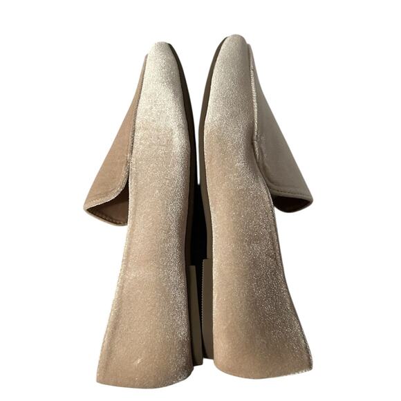 NIB Journee Silas Velvet Slip on Casual Office Classic Loafer Nude Size 8 - Picture 5 of 8